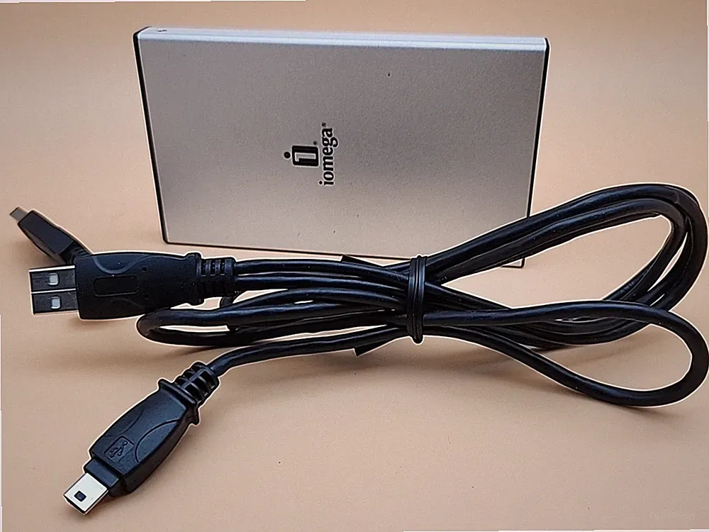 iomega 111 GB USB external hard drive Model LPHD120-U Tested Works NTFS