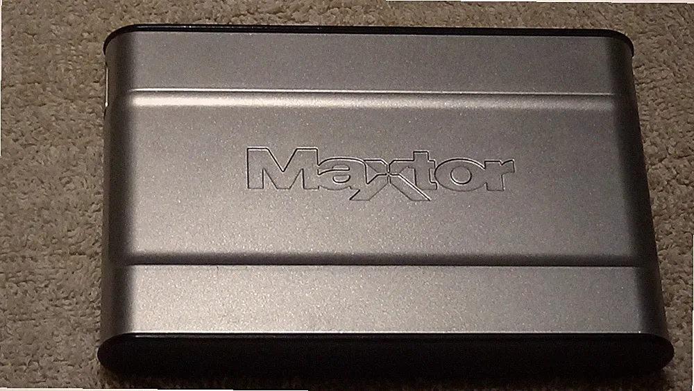 Maxtor OneTouch Mini III Unformatted EDA R0060E0020121 SN: RA05GKGCN256
