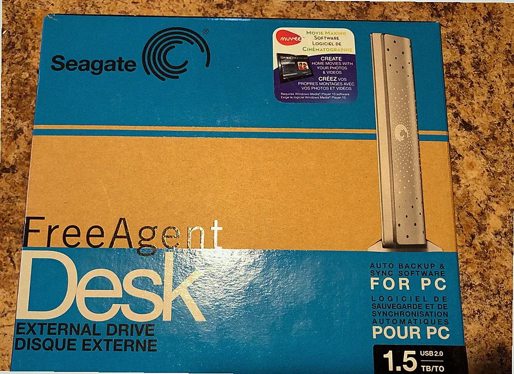 New Seagate FreeAgent Desk External Hard Drive 1.5 TB - Silver