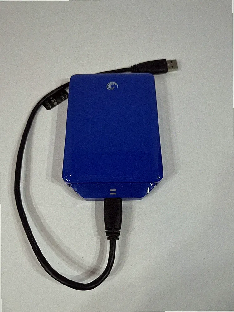 Seagate FreeAgent Go 320GB Blue w/ usb cable